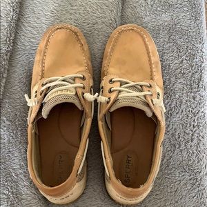 Sperry boat shoes